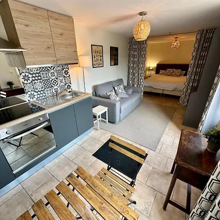 Country house Le Nid Thenac (Dordogne)