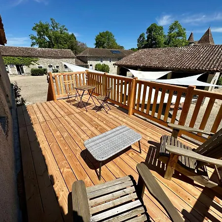 Le Nid Du Chateau De Panisseau