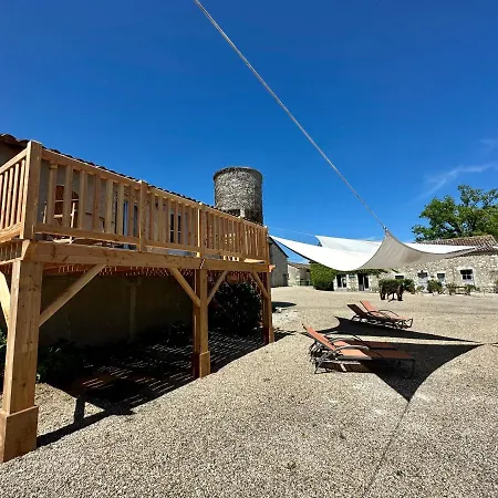 Le Nid Du Chateau De Panisseau Casa di campagna